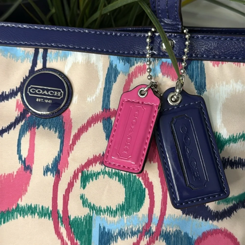 NWOT Coach Ikat Scribble Vintage Signature Top Zip Tote Purse - Picture 2 of 9